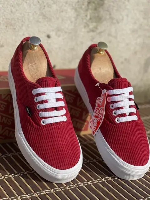 Vans — photo 3