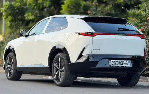 Mazda EZ-60 Année 2026 — photo 4