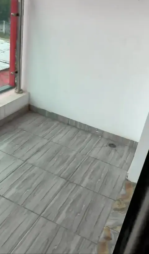 Location d'un 3 pièces  à la Riviera 4 Cité Ciad — photo 4