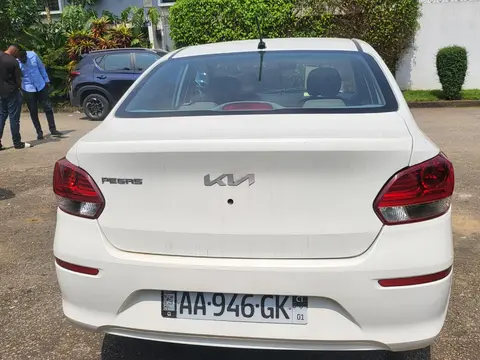 KIA PEGAS - ANNÉE 2024 - ESSENCE - BOÎTE AUTOMATIQUE - CLIMATISÉE. — photo 3