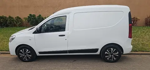 Renault DOKKER 2017 — photo 1