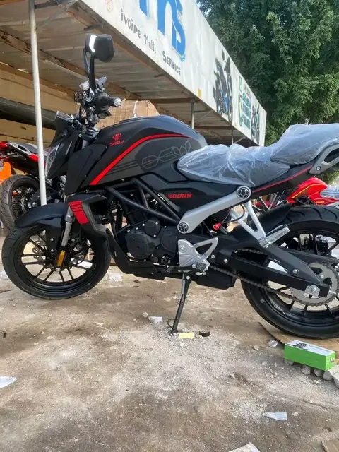 Dépôt de moto — photo 4