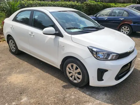 KIA PEGAS - ANNÉE 2024 - ESSENCE - BOÎTE AUTOMATIQUE - CLIMATISÉE. — photo 4
