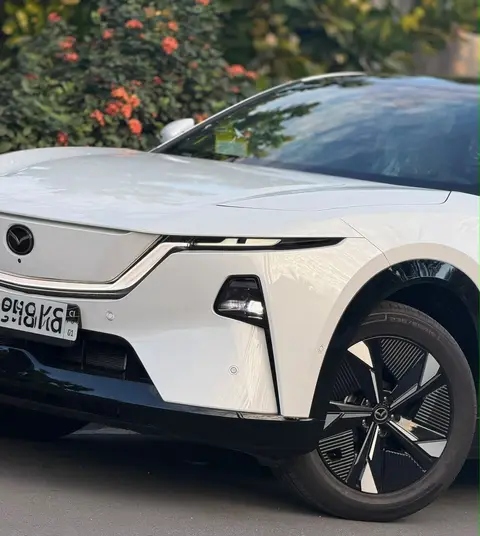 Mazda EZ-60 Année 2026 — photo 1