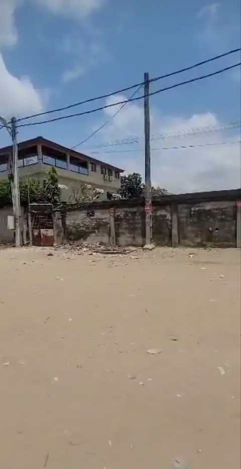 En vente terrain de 600 m2 à la Riviera 4 M Pouto — photo 2