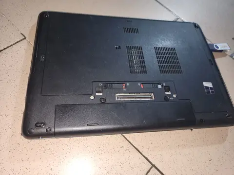 Hp probook 640 G1 Core i5 ram 8go  ssd 128gb Nouvelle Batterie — photo 3