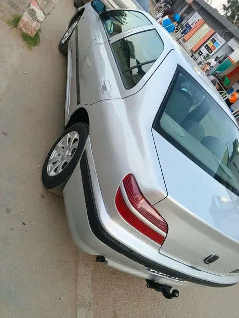 Peugeot 406 phase 2 , petit moteur — photo 3