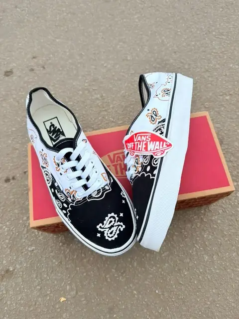 Vans ancien modèle homme et femme — photo 4