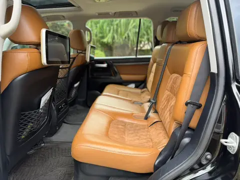 Toyota Land Cruiser GXR 2021 — photo 3