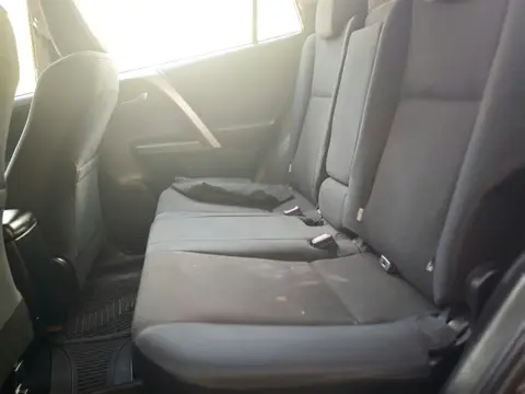 Toyota RAV4 Année 2017, Occasion très propre — photo 4