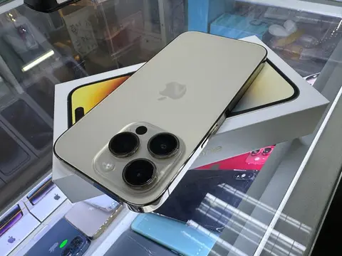 Iphone 14 pro max 256 giga — photo 1