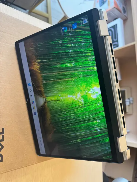 Dell pro 13  plus 2 en 1 Intel core ultra 5 — photo 1