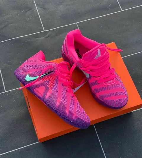 Nike ja 3 — photo 1