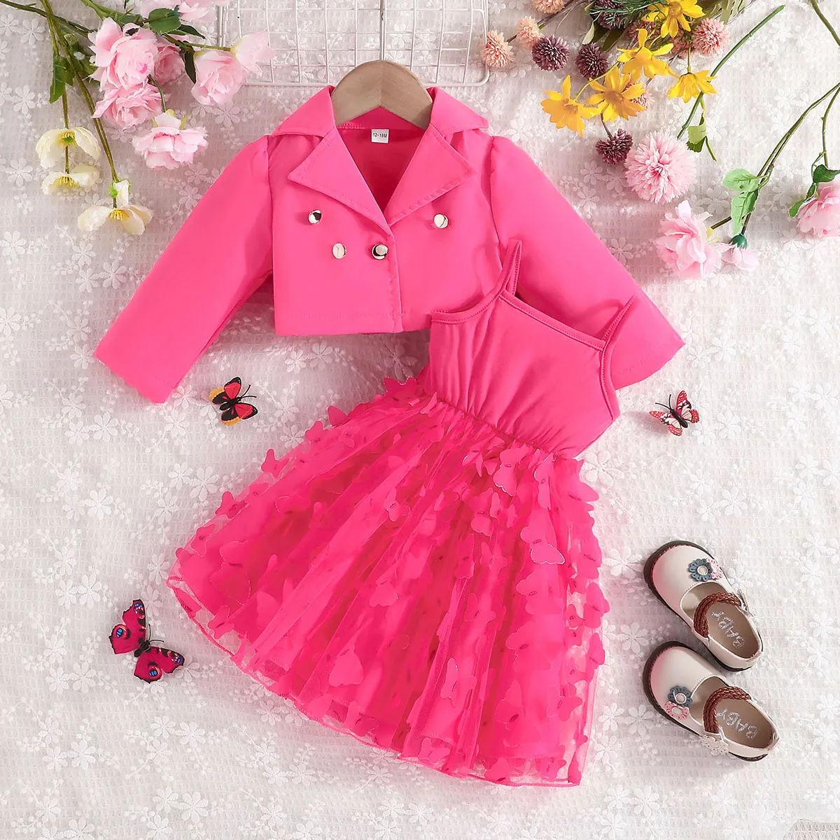 Robe de fille élégante et complète, de bonne qualité — photo 1