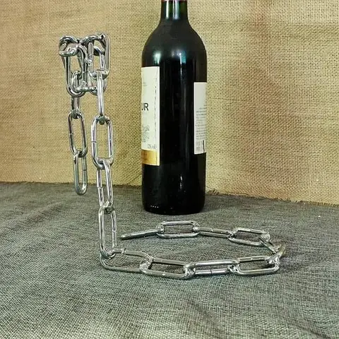 Porte-bouteille de vin suspendu effet chaîne magique — photo 2