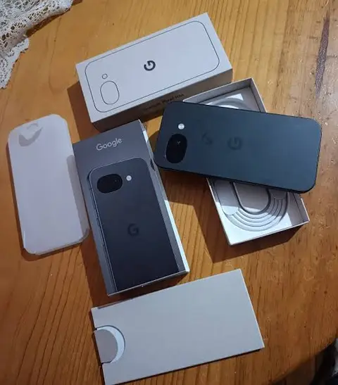 Google Pixel 10a — photo 2