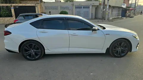 Accura TXL Année 2021 Full-option , Occasion très propre — photo 3