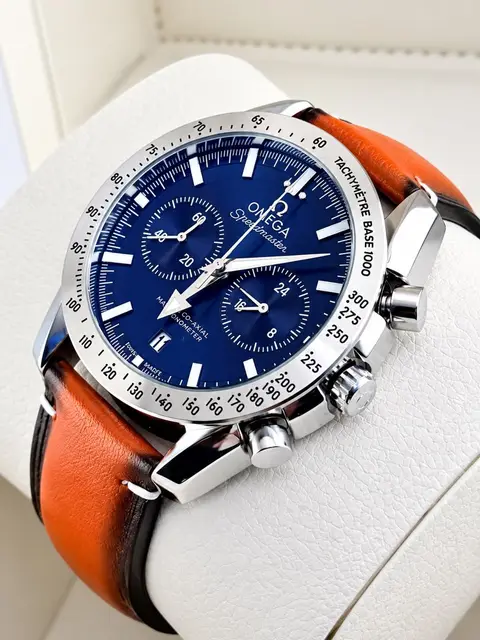 Montre omega en cuir — photo 1