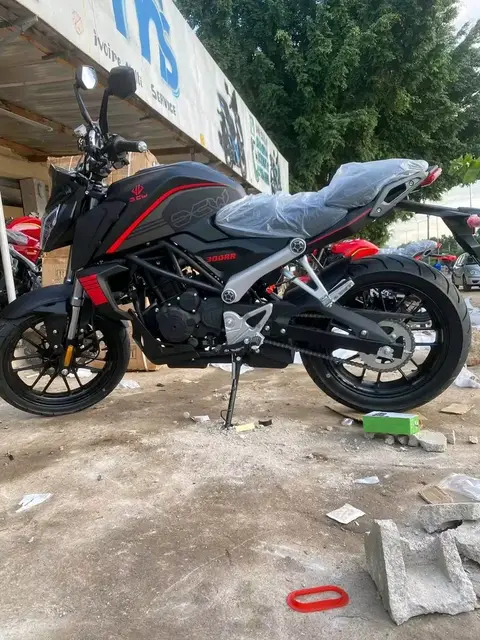 Dépôt de moto — photo 3