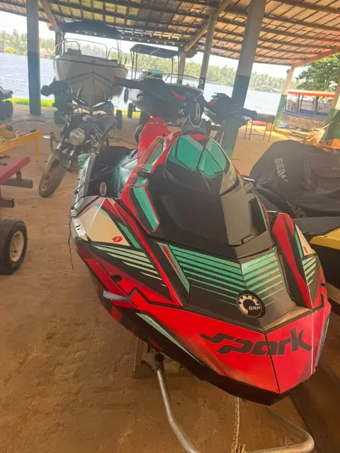 À vendre sea-doo spark Trixx 2 places année 2022-2023 — photo 2