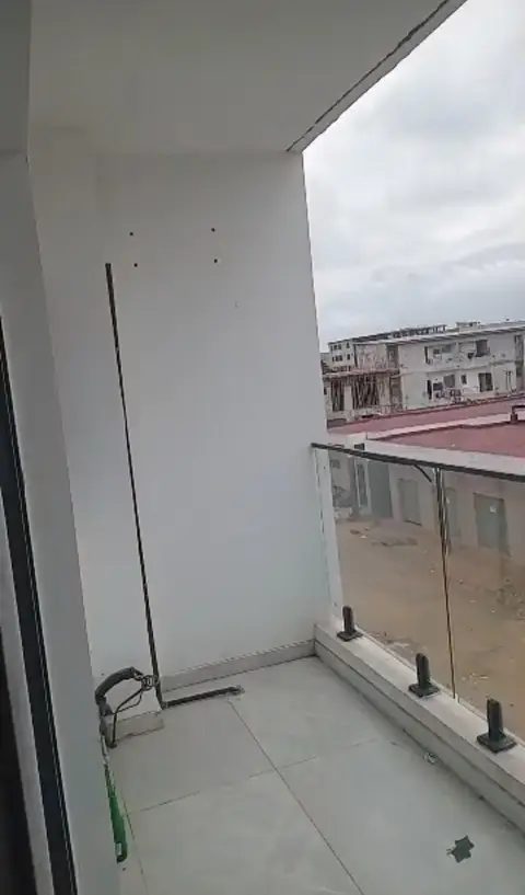 A louer appartement 3 pièces à la Riviera 4 M Badon — photo 2