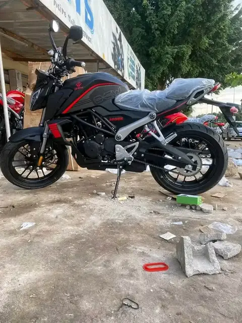 Dépôt de moto — photo 2