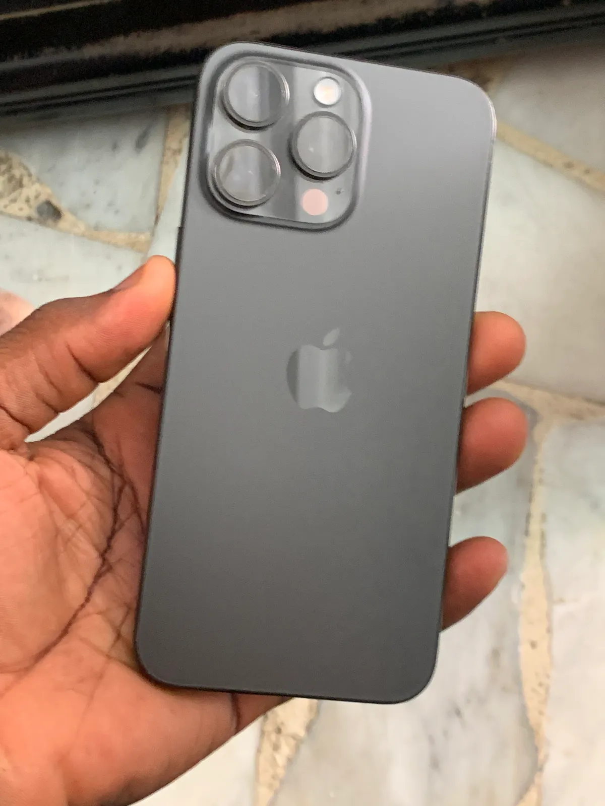 Iphone 15 pro max — photo 1