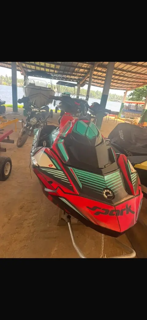 À vendre sea-doo spark Trixx 2 places année 2022-2023 — photo 3