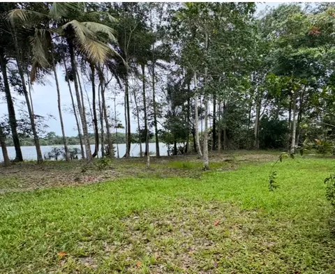 Vente terrain 1 hectares bordure lac brakré baie des milliardaires — photo 1