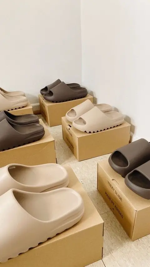 Sandales Yeezy slide — photo 2