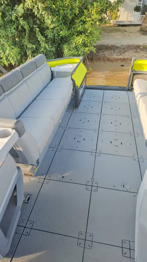 En vente bateau sea-doo switch ponton année 2023 — photo 2