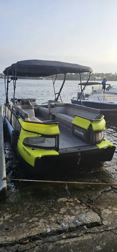 En vente bateau sea-doo switch ponton année 2023 — photo 4
