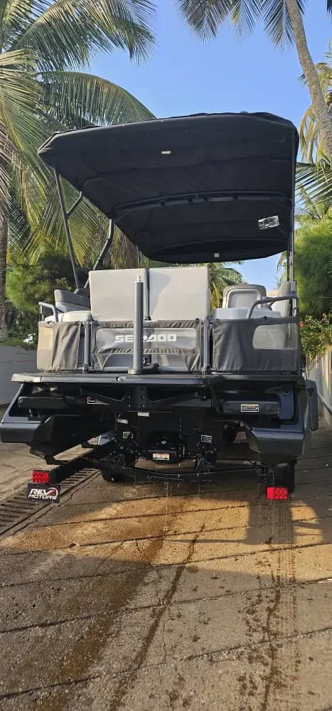 En vente bateau sea-doo switch ponton année 2023 — photo 3