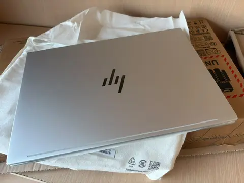 HP helitebook 8 G2i 14 AL — photo 3