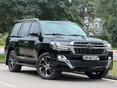 Toyota Land Cruiser GXR 2021 — photo 1