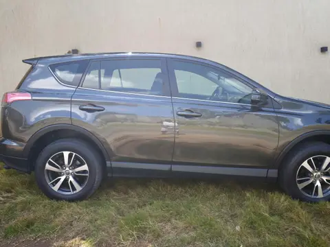 Toyota RAV4 Année 2017, Occasion très propre — photo 3