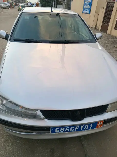Peugeot 406 phase 2 , petit moteur — photo 2