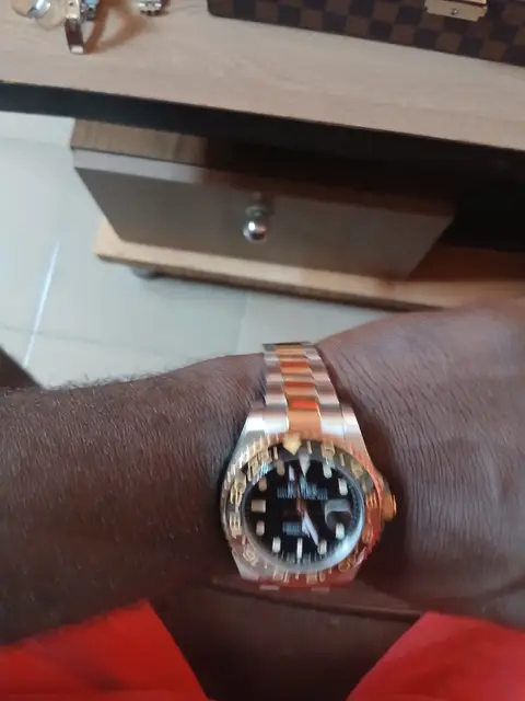 Montre friperie — photo 1